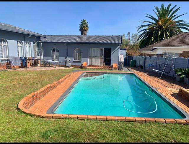 3 BEDROOM HOUSE FOR SALE IN NORKEM PARK